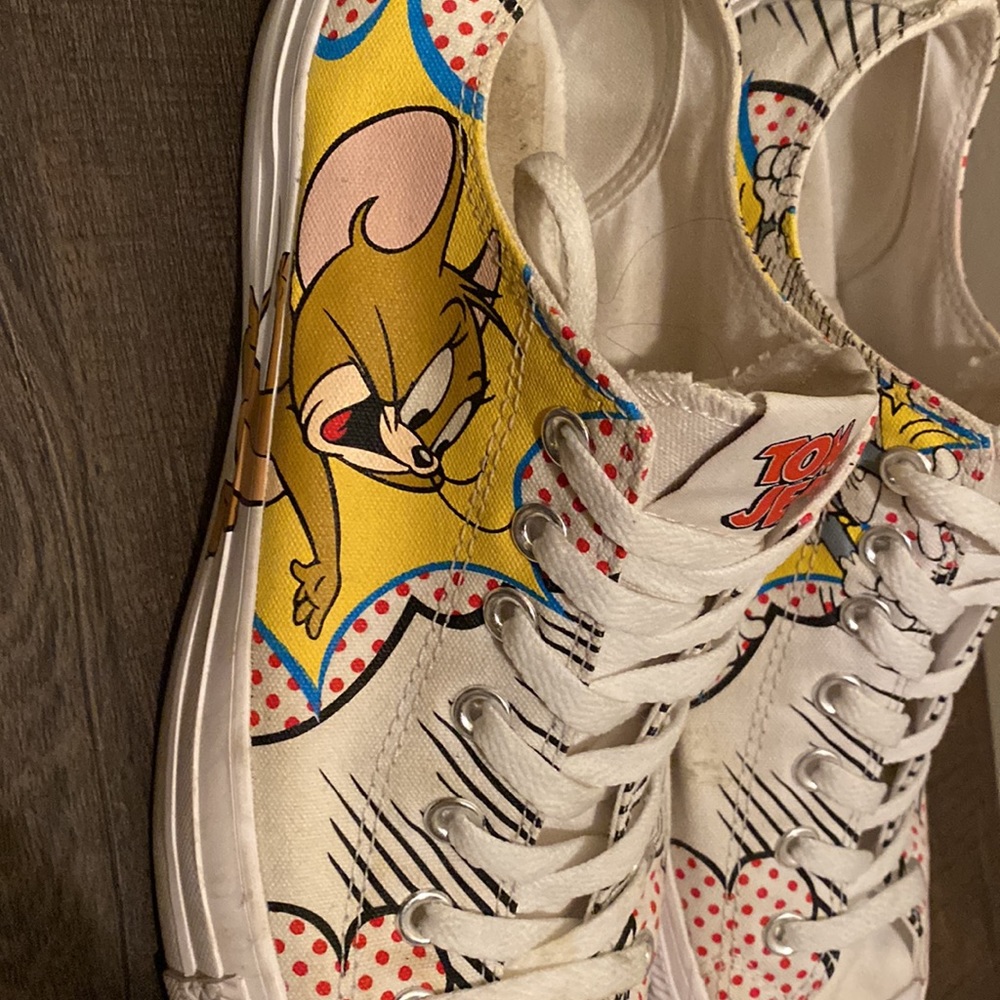 Tom & Jerry Converse - Picture 2 of 7